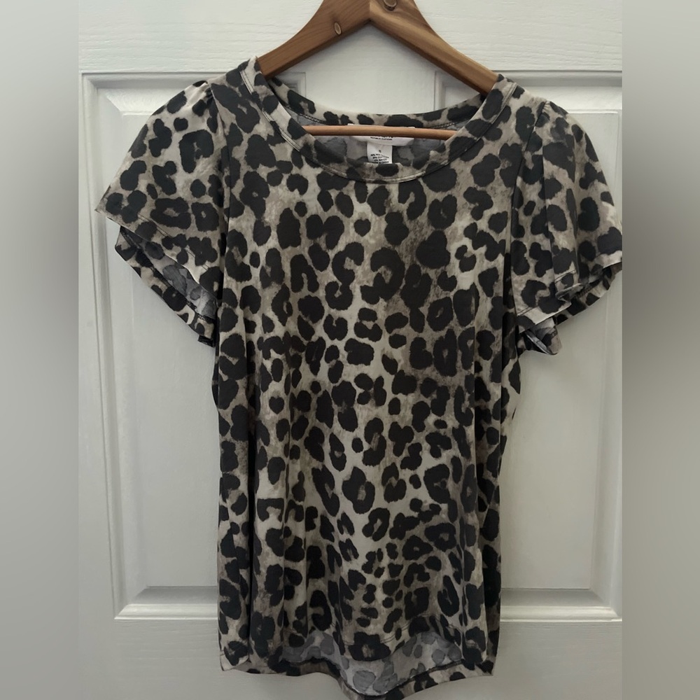 PRE-OWNED WORKSHOP REPUBLIC CLOTHING WOMEN'S ANIMAL PRINT T-SHIRT- SMALL